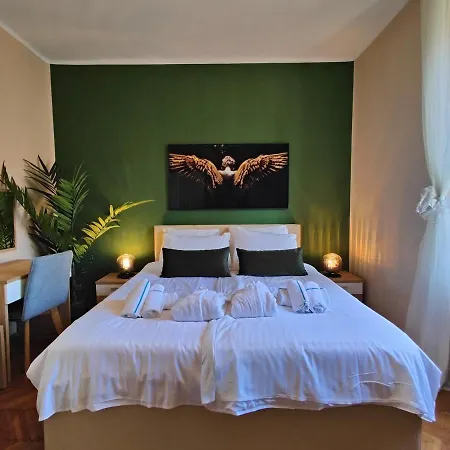 Bobo 2 One Bedroom *